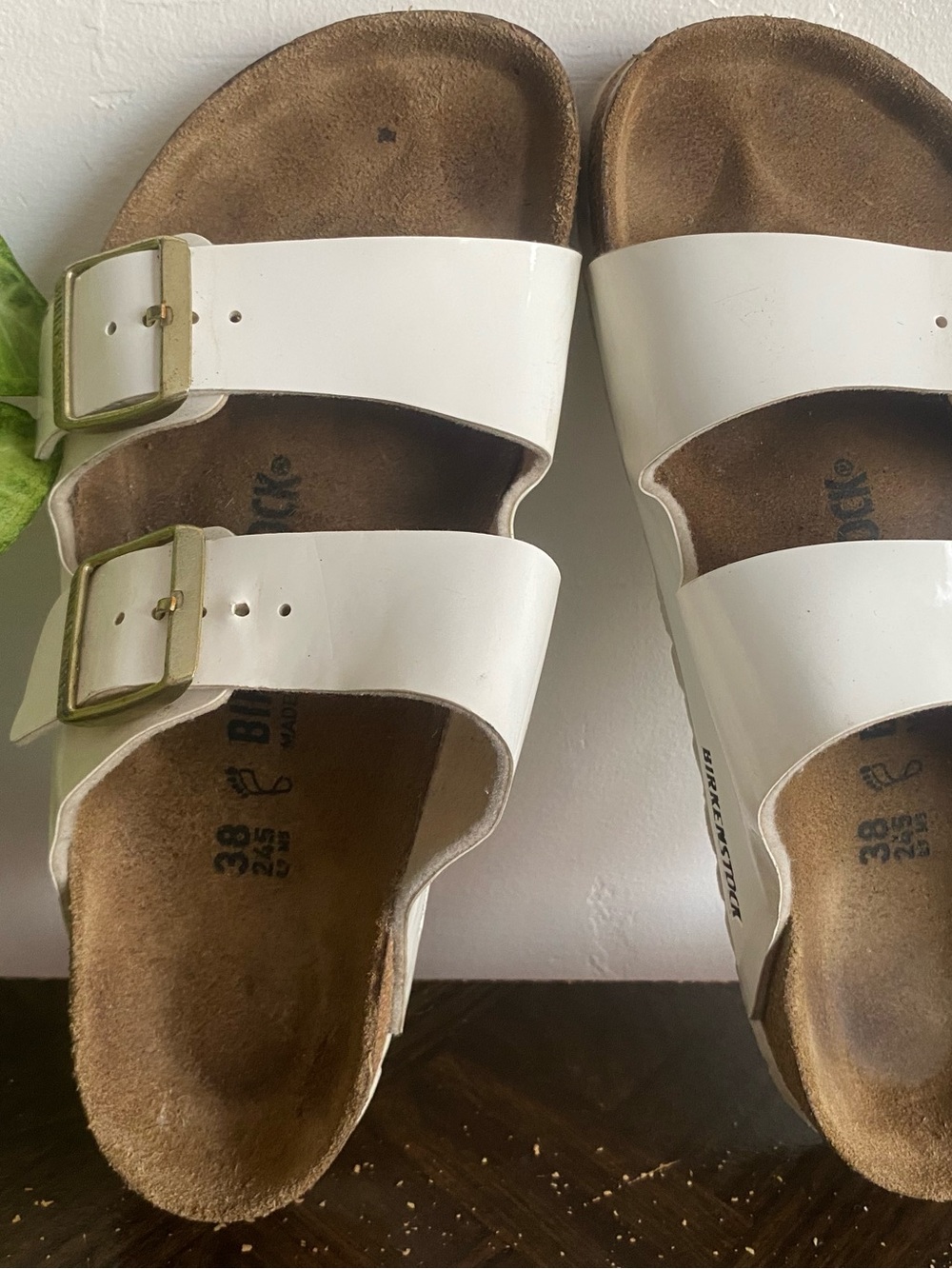 Pre-owned Birkenstock Arizona White Patent Slide Sandals Sz 38/7 Regular Women’s - Picture 9 of 9